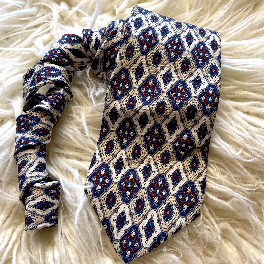 100% Silk Tie by Peter Thomas - Superba est 1873